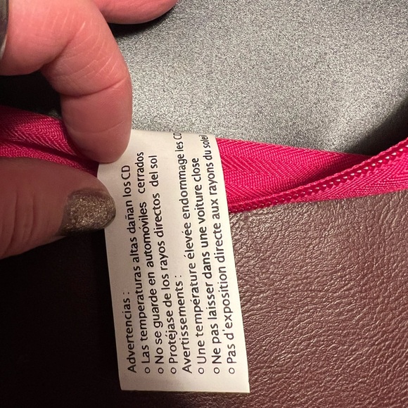 Bundle of 2 Pink Case Logic Disc Holders - Picture 7 of 9